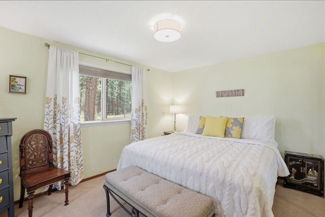 14987 Buggy Whip, Sisters, OR 97759