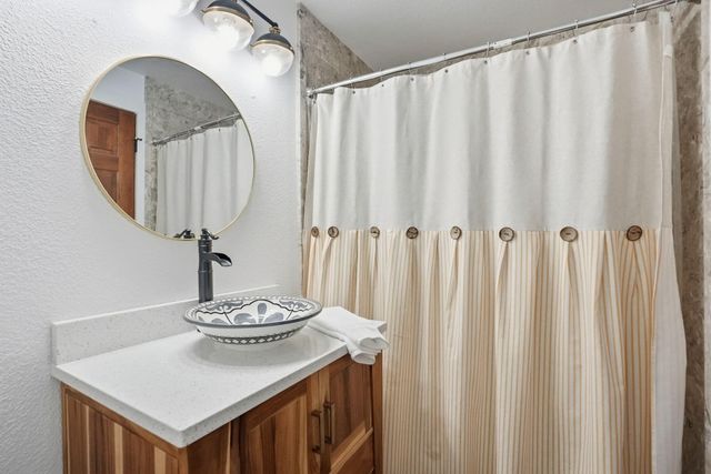 14987 Buggy Whip, Sisters, OR 97759