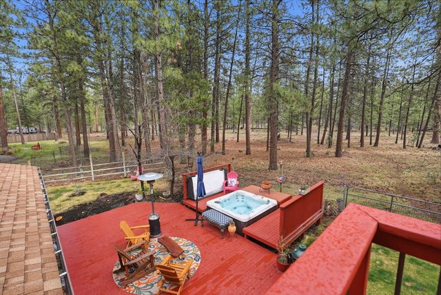 14987 Buggy Whip, Sisters, OR 97759