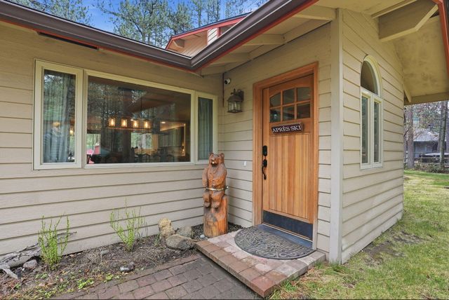 14987 Buggy Whip, Sisters, OR 97759