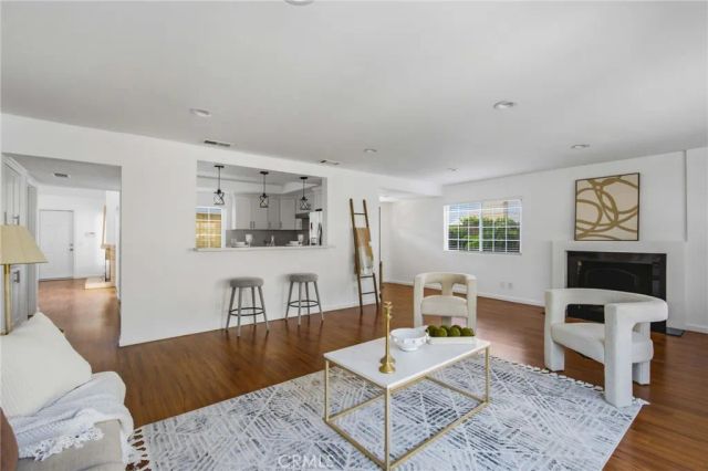 4981 Paseo Segovia, Irvine, CA 92603