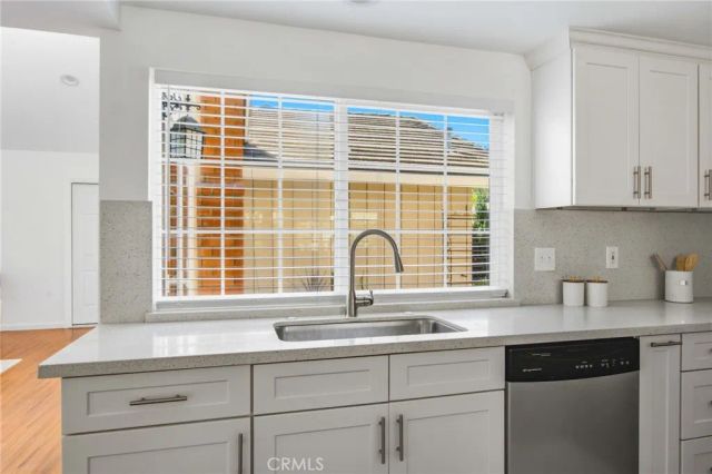 4981 Paseo Segovia, Irvine, CA 92603