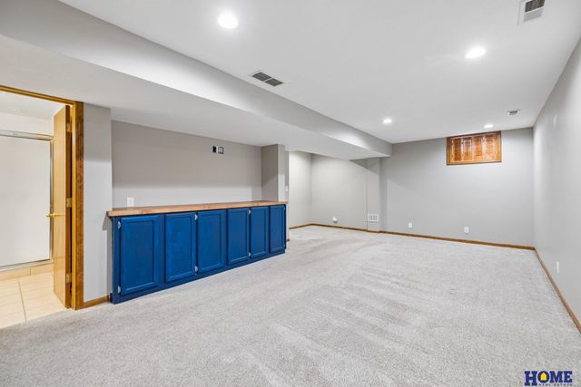 5312 London Road, Lincoln, NE 68516