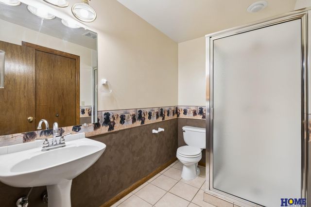 5312 London Road, Lincoln, NE 68516