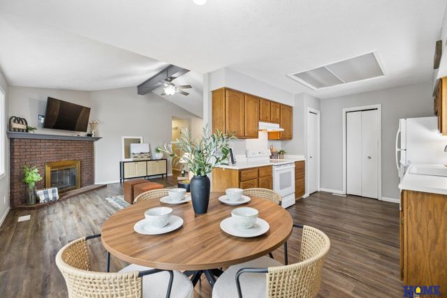 5312 London Road, Lincoln, NE 68516