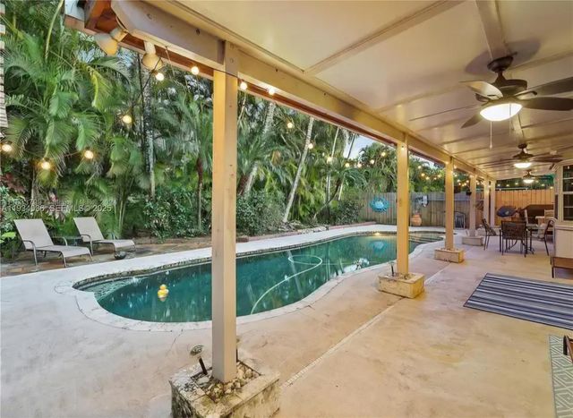 19810 SW 200th Street, Miami, FL 33187
