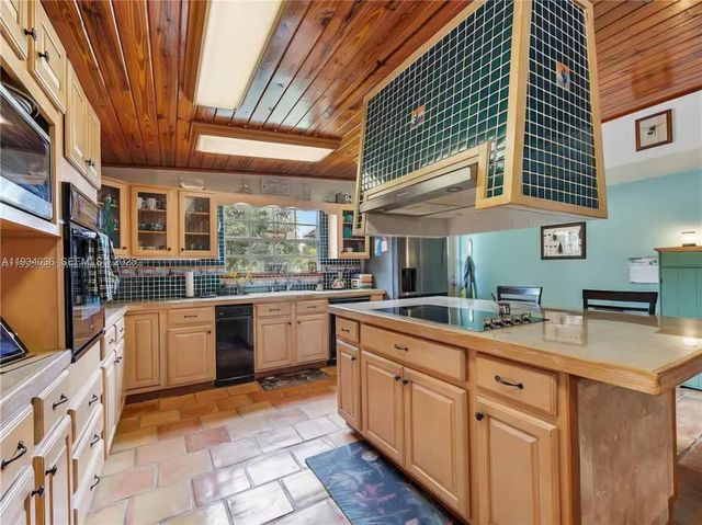 19810 SW 200th Street, Miami, FL 33187