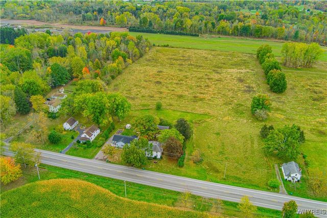 6358 Ridge Road, Lockport Town, NY 14094