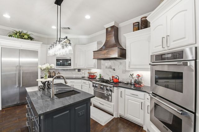 1105 Chianti Lane, Keller, TX 76262