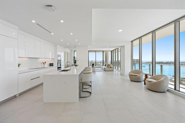 220 Lake Shore Drive 2212, Lake Park, FL 33403