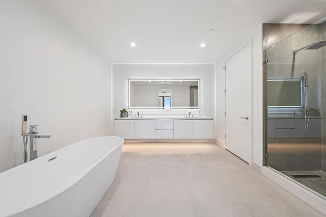 220 Lake Shore Drive 2212, Lake Park, FL 33403