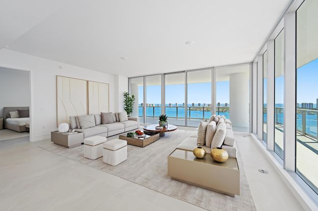 220 Lake Shore Drive 2212, Lake Park, FL 33403