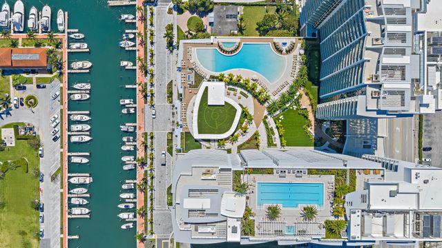 220 Lake Shore Drive 2212, Lake Park, FL 33403