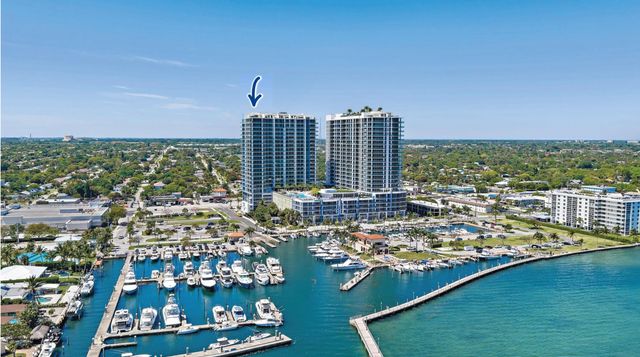 220 Lake Shore Drive 2212, Lake Park, FL 33403