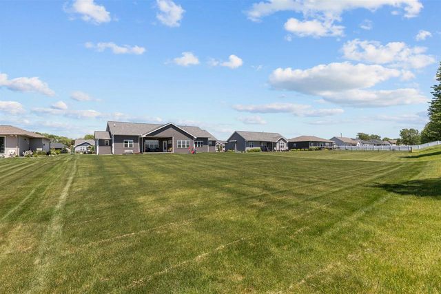 2157 FOX POINT CIRCLE, De Pere, WI 54115