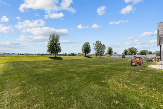 2157 FOX POINT CIRCLE, De Pere, WI 54115