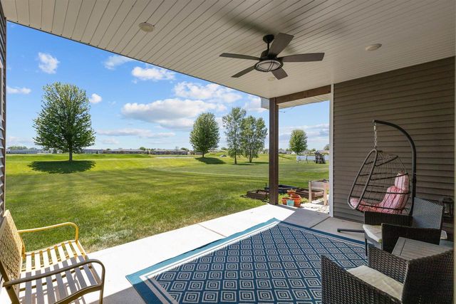 2157 FOX POINT CIRCLE, De Pere, WI 54115