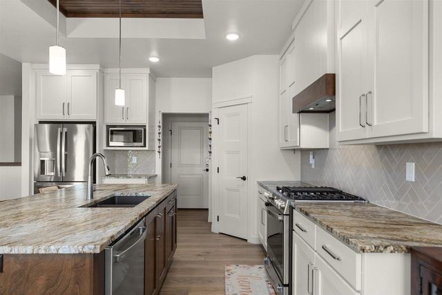 2157 FOX POINT CIRCLE, De Pere, WI 54115