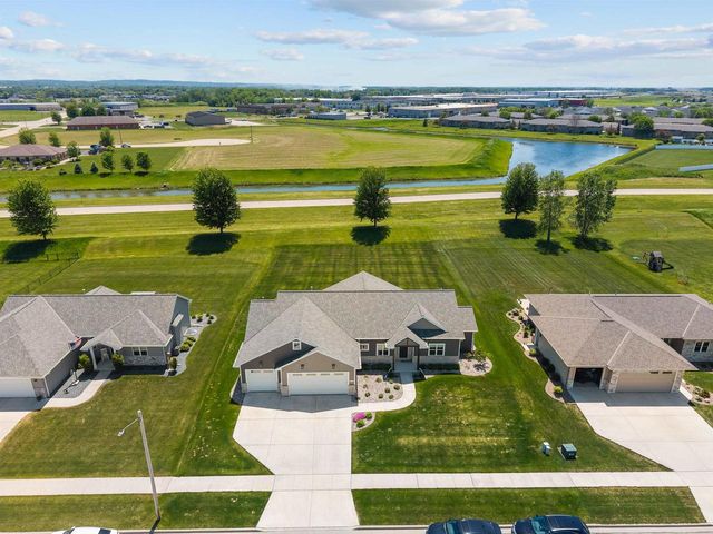 2157 FOX POINT CIRCLE, De Pere, WI 54115