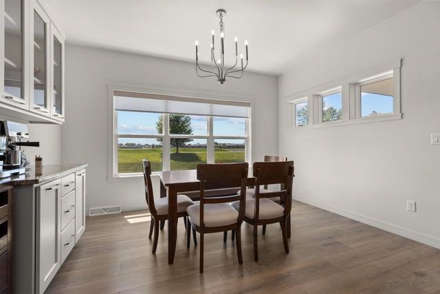 2157 FOX POINT CIRCLE, De Pere, WI 54115