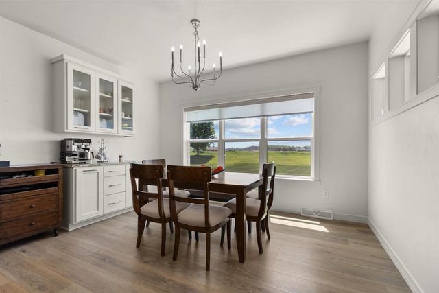 2157 FOX POINT CIRCLE, De Pere, WI 54115