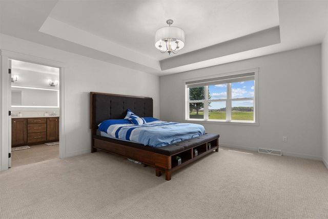 2157 FOX POINT CIRCLE, De Pere, WI 54115