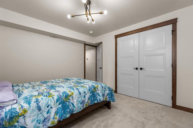 2157 FOX POINT CIRCLE, De Pere, WI 54115