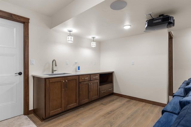 2157 FOX POINT CIRCLE, De Pere, WI 54115