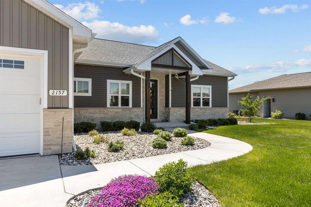 2157 FOX POINT CIRCLE, De Pere, WI 54115