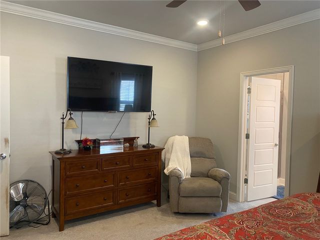 26 Overton Drive, Bella Vista, AR 72714