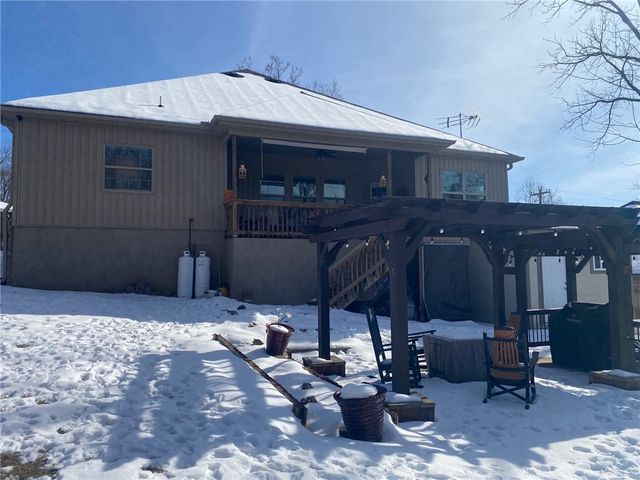 26 Overton Drive, Bella Vista, AR 72714