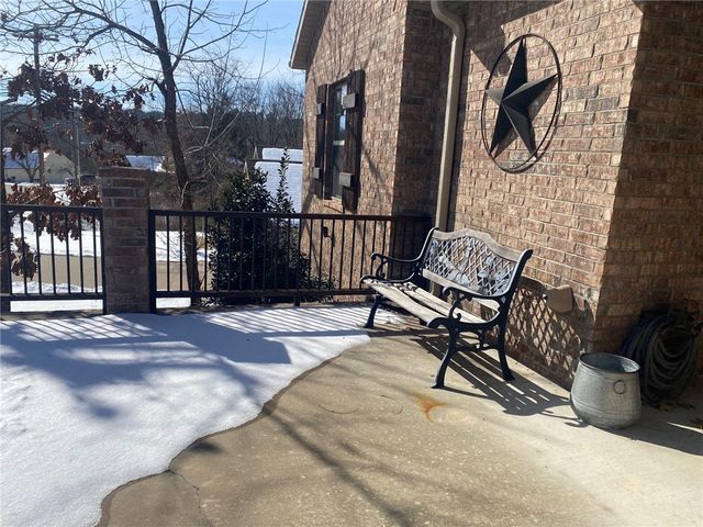 26 Overton Drive, Bella Vista, AR 72714