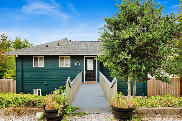 1818 35th Street, Bellingham, WA 98229