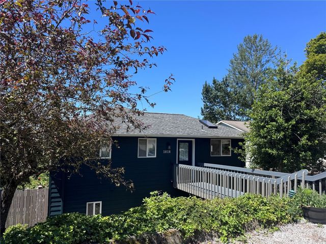 1818 35th Street, Bellingham, WA 98229