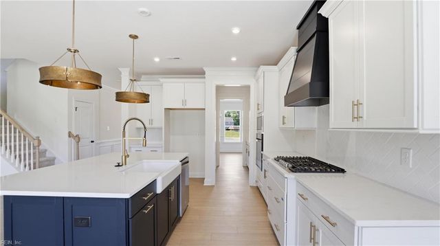1218 Wharf Hill DR, Smithfield, VA 23430