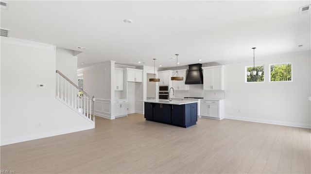 1218 Wharf Hill DR, Smithfield, VA 23430