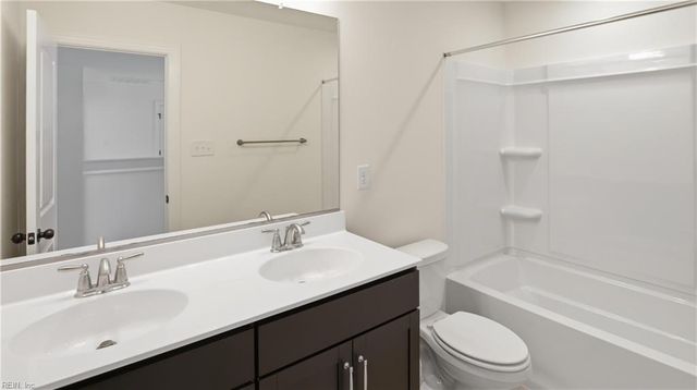 1218 Wharf Hill DR, Smithfield, VA 23430