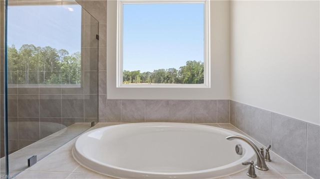 1218 Wharf Hill DR, Smithfield, VA 23430