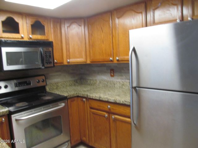 2115 W BELMONT Avenue 2, Phoenix, AZ 85021