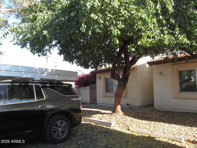 2115 W BELMONT Avenue 2, Phoenix, AZ 85021