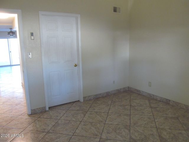 2115 W BELMONT Avenue 2, Phoenix, AZ 85021