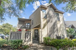 611 13th Ave S Apt 173, Surfside Beach, SC 29575