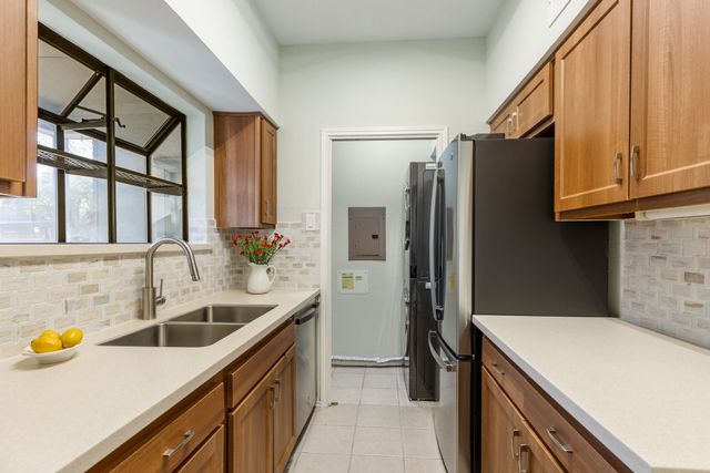 3101 Townbluff Drive 1013, Plano, TX 75075