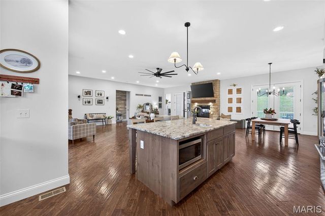 24552 Ivy Court, Wright City, MO 63390