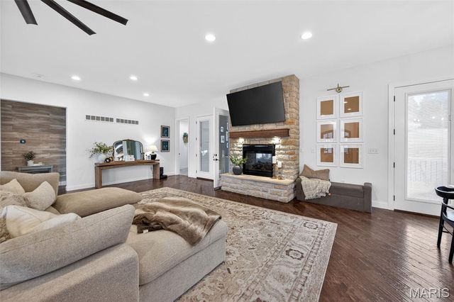 24552 Ivy Court, Wright City, MO 63390