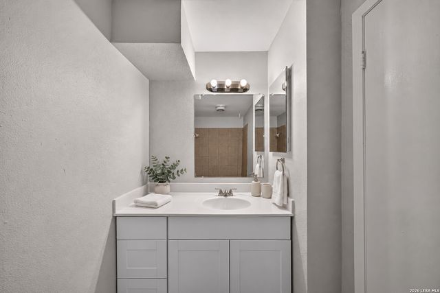 4119 Medical Dr Apt E107, San Antonio, TX 78229