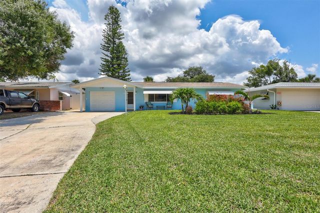 7687 117TH STREET, Seminole, FL 33772