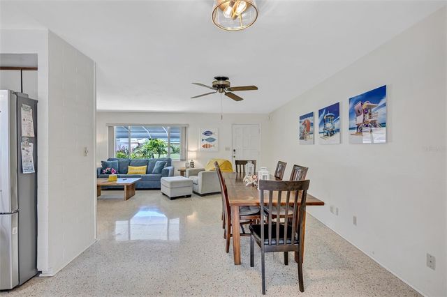 7687 117TH STREET, Seminole, FL 33772