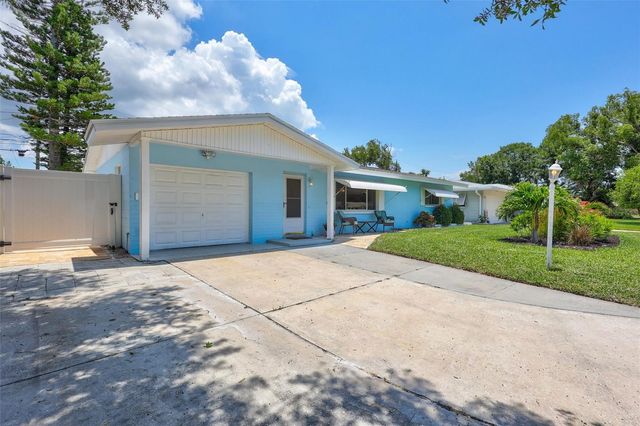 7687 117TH STREET, Seminole, FL 33772