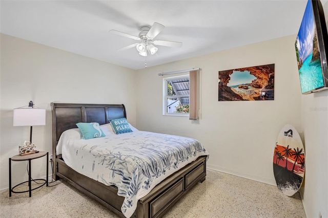 7687 117TH STREET, Seminole, FL 33772